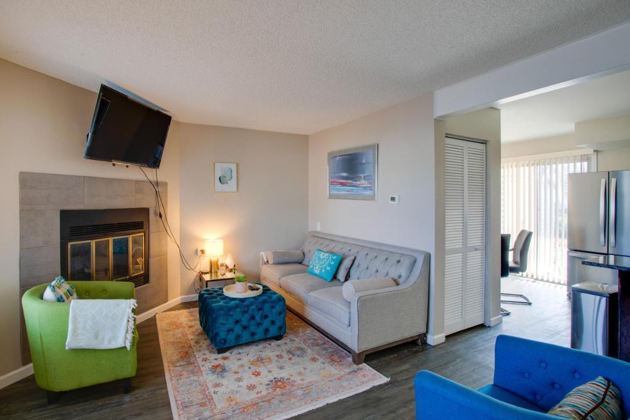 Aurora Home With Balcony 18 Mi To Downtown Denver! Luaran gambar